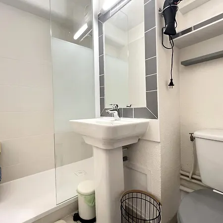 Lumineux En Centre-ville D'arcachon, Proche Commerces, Balcon, 4 Couchages - Fr-1-474-191