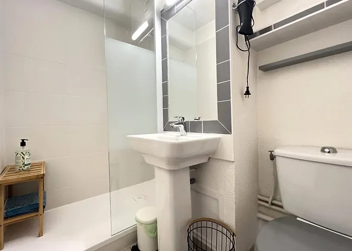 Lumineux En Centre-ville Pour 4 Personnes - Fr-1-474-191